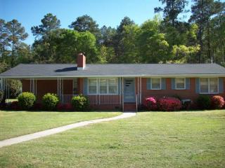 2116 7th St, Lumberton, NC 28358-5220