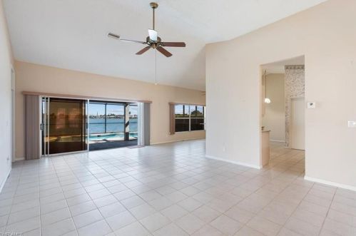 7031 Ml Pond Cir, Naples FL 34109-1775 exterior