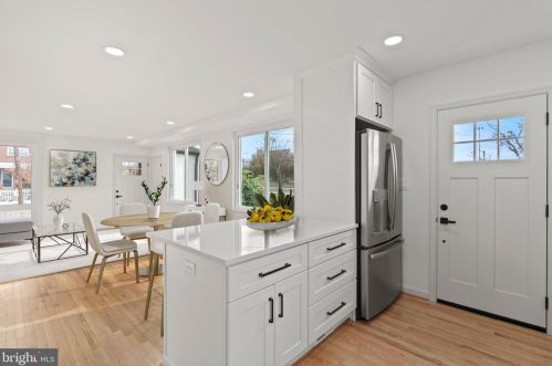 10 Taylor Run Pkwy, Alexandria VA 22314-4978 exterior