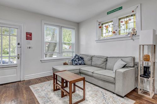 1274 Hawthorne Pl, Saint Louis MO 63130-1328 exterior