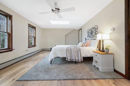 19 Laurel Dr, Concord NH  03304-4321 exterior