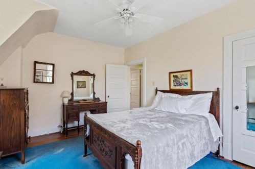 3163 Ashlyn St, Pittsburgh PA 15204-1705 exterior