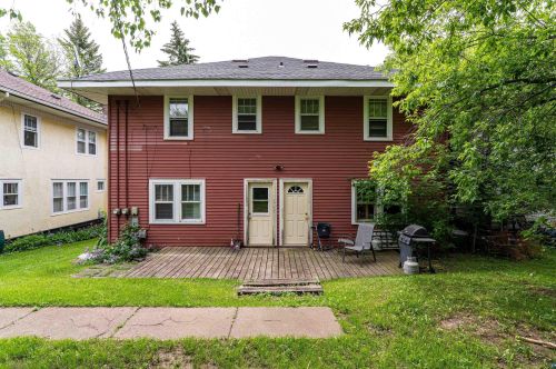 2019 6 St, Duluth MN 55806-2551 exterior