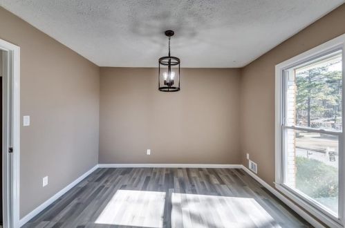 1150 Mitchell Crossing Dr, Atlanta GA  30331-7366 exterior