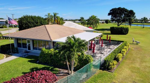 908 7 Ave, Boynton Beach FL 33435-3879 exterior