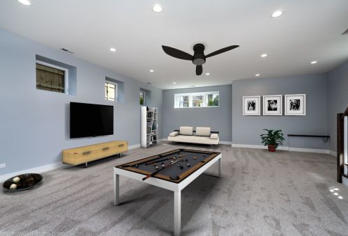 5520 Luna Ave, Chicago IL  60630-1312 exterior