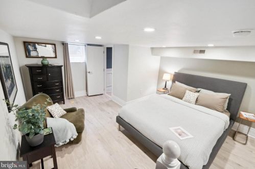 769 24 St, Philadelphia PA 19130-2539 exterior