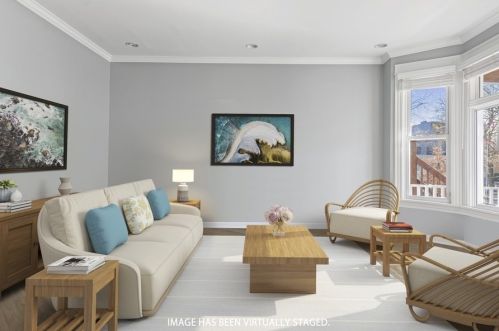 1828 Barry Ave, Chicago IL 60657-2042 exterior