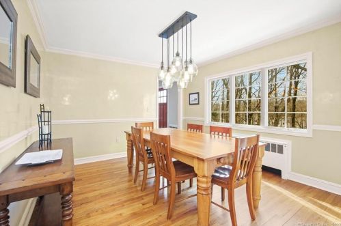 14 Wilton Acres, Wilton CT 06897-4530 exterior