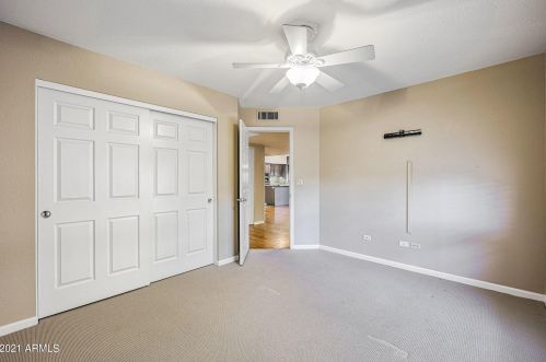 10843 11th St, Phoenix AZ 85020-5836 exterior