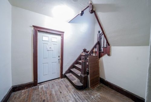 4 Stockton St, Worcester MA  01610-2117 exterior