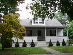 66 Goddard St, Newton, MA 02461-1918