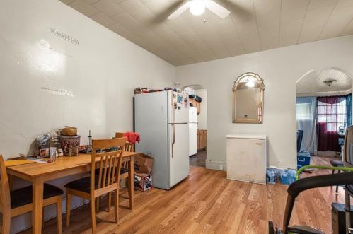 121 Bausman St, Pittsburgh PA 15210-2084 exterior