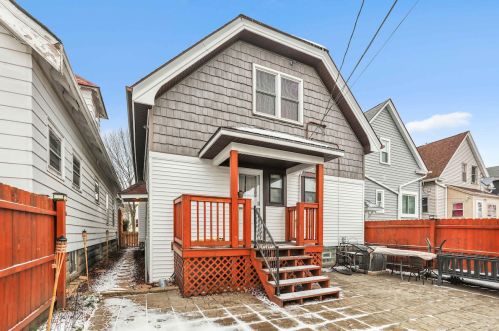 2960 11 St, Milwaukee WI 53215-3814 exterior