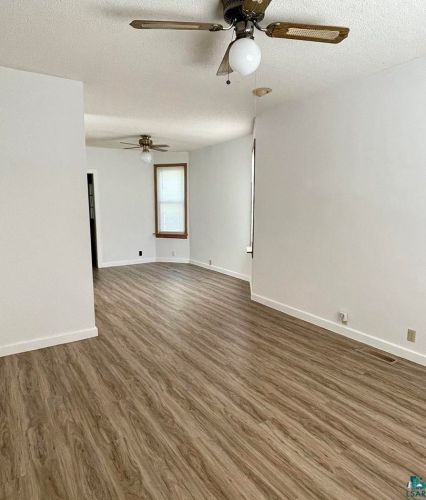 422 19 1/2 Ave, Duluth, MN 55806-1655