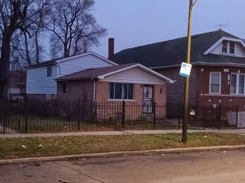 10629 Indiana Ave, Chicago IL  60628-2824 exterior