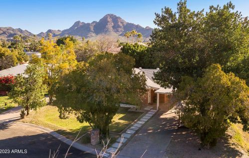 7035 15th St, Phoenix AZ  85020-5414 exterior