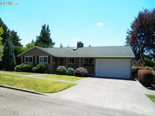 9600 Inglewood St, Portland OR  97225-4925 exterior