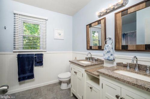 10 Blue Rdg Dr, Trenton NJ 08638-1214 exterior