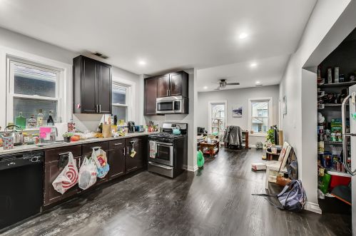 2338 18 Pl, Chicago IL 60608-2560 exterior