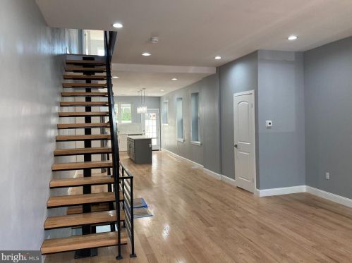 1160 13th St, Philadelphia PA  19147-4535 exterior