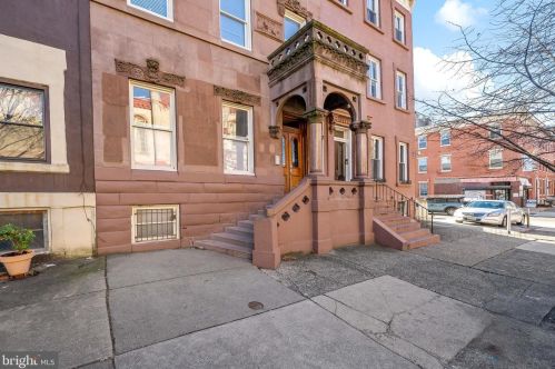 1836 Green St, Philadelphia PA 19130-4129 exterior
