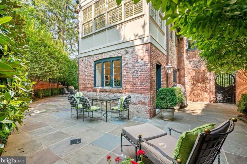 2446 Kalorama Rd, Washington DC 20008-1625 exterior