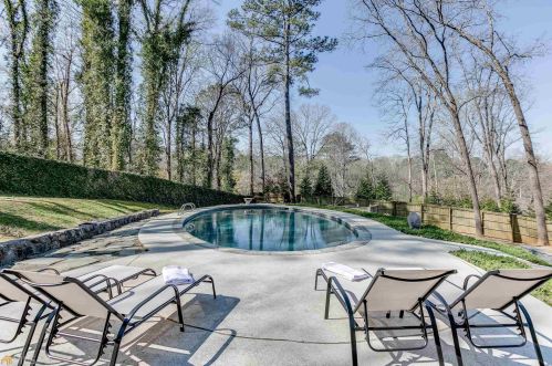 1485 Harts Mill Rd, Atlanta GA  30319-1824 exterior