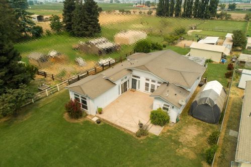 265 Greenway Ave, Turlock, CA 95380-6417