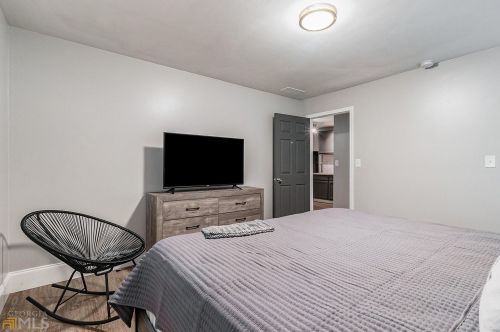 2167 Dresden Parc Cir, Atlanta GA  30345-1677 exterior