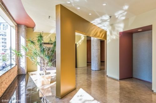 728 Jackson Blvd, Chicago IL  60661-5412 exterior