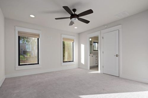 3919 Balcones Dr, Austin TX 78731-5414 exterior