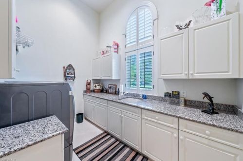 4188 Brynwood Dr, Naples FL 34119-8413 exterior