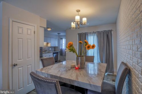 59 Mactavish Ct, New Castle DE 19720-6524 exterior