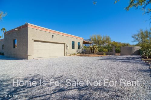 5690 Placita Amanecer, Tucson AZ  85718-4002 exterior