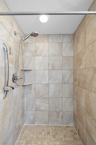 21855 Town Gate Dr, Macomb Township MI 48044-3791 exterior