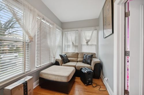 4941 Drummond Pl, Chicago IL  60639-1720 exterior