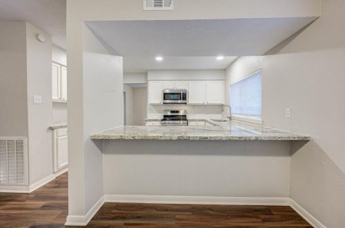 2018 Oak Shr Dr, Humble TX 77339-1724 exterior