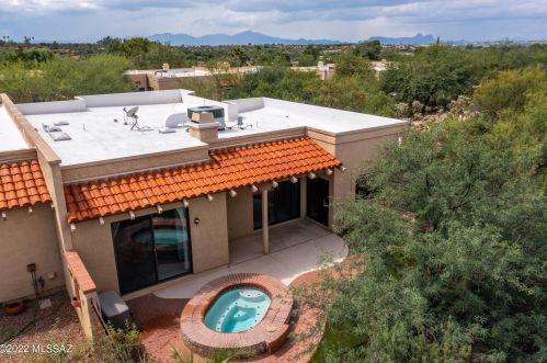 1035 Camino Diestro, Tucson AZ 85704-7694 exterior