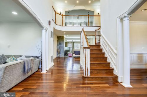 10201 Woodmoor Cir, Silver Spring, MD 20901-2443