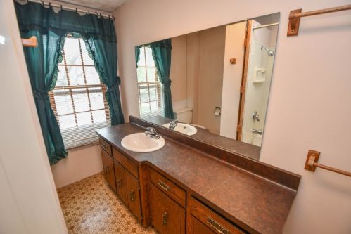 111 Montgomery St, Watertown WI 53094-7649 exterior