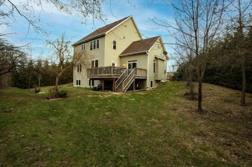 3998 Kimberly Ave, Milwaukee, WI 53221-4553