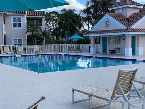 9854 Perfect Dr, Fort Pierce, FL 34986-3031