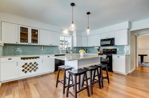 12216 Twin Br Acres Rd, Tampa FL 33626-3711 exterior