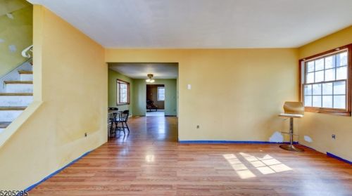 27 Rollins Trl, Hopatcong NJ  07843-1734 exterior