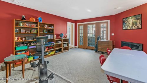 41 Marlpit Pl, Middletown NJ 07748-2028 exterior