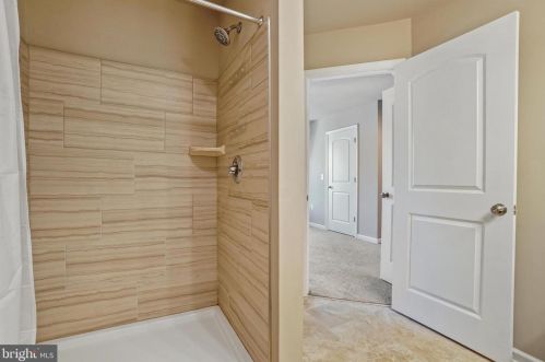 113 High Pointe Dr, Hummelstown PA 17036-8104 exterior