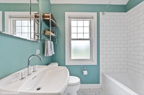 6714 Thorndale Ave, Chicago IL 60631-3149 exterior