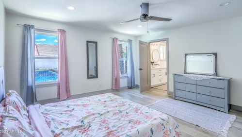 4333 Angela Dr, Phoenix AZ  85032-2282 exterior