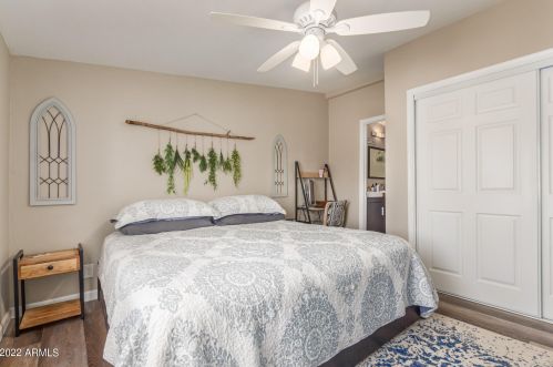 2208 Estrella Rd, Phoenix AZ 85087-8179 exterior